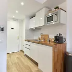 Lux By Namaste Elite *