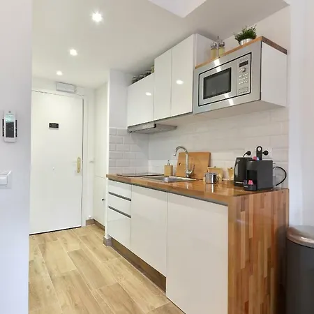 Lux By Namaste Elite *