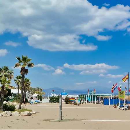 Lux By Namaste Elite Lejlighed