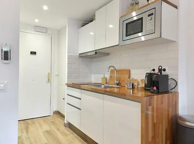 Lux By Namaste Elite *